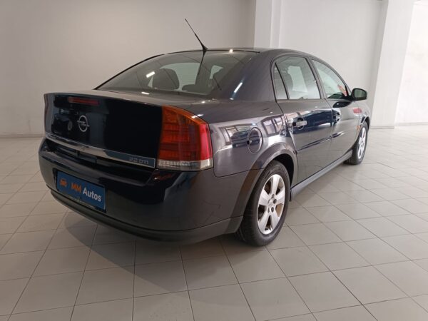Opel Vectra C 2.2 DTI 16V Confort - Imagen 14