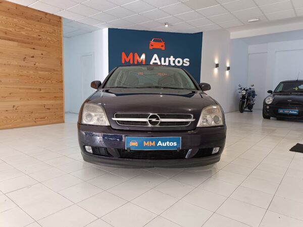 Opel Vectra C 2.2 DTI 16V Confort - Imagen 3