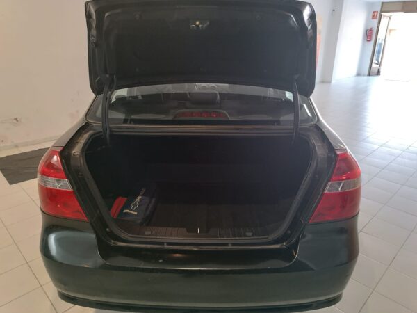 Chevrolet Aveo 1.4 16v LT - Imagen 2
