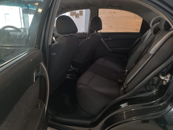 Chevrolet Aveo 1.4 16v LT - Imagen 8