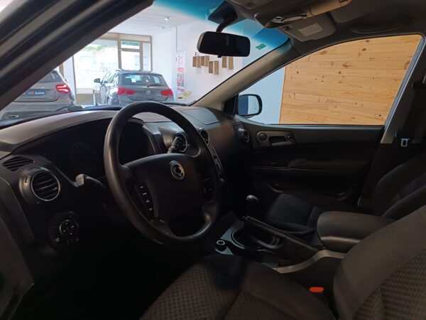 SSangyong Actyon 200 XDI - Imagen 8
