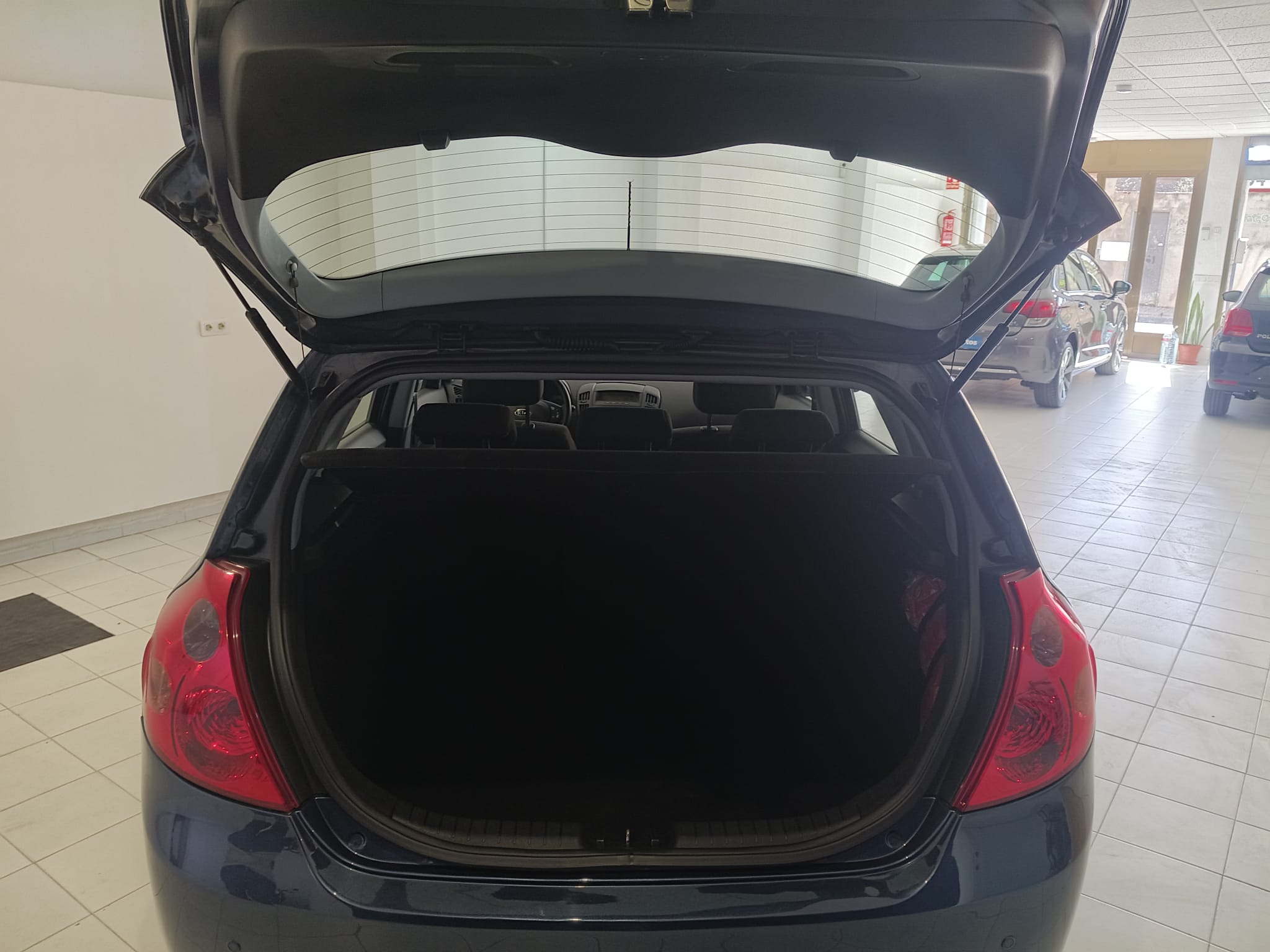 Kia Ceed 1.6 - Imagen 11