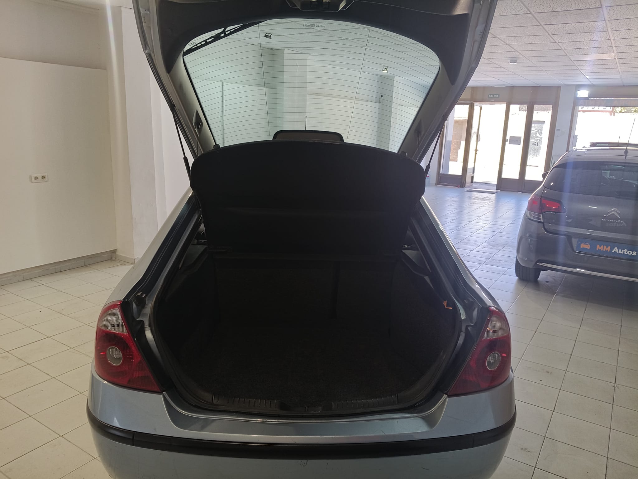Ford Mondeo ll 2.2 TDCI - Imagen 2